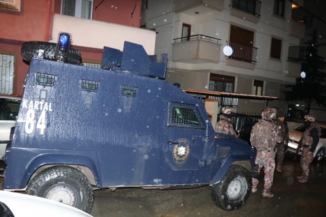 İstanbul'da uyuşturucu operasyonu: 40 gözaltı