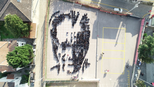 Lise öğrencilerinden 1938 ve Atatürk koreografileri