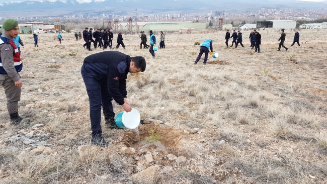Niğde'de şehit polis Fethi Sekin anısına hatıra ormanı