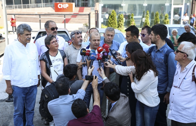 CHP Genel Merkezi önünde oturma eylemi