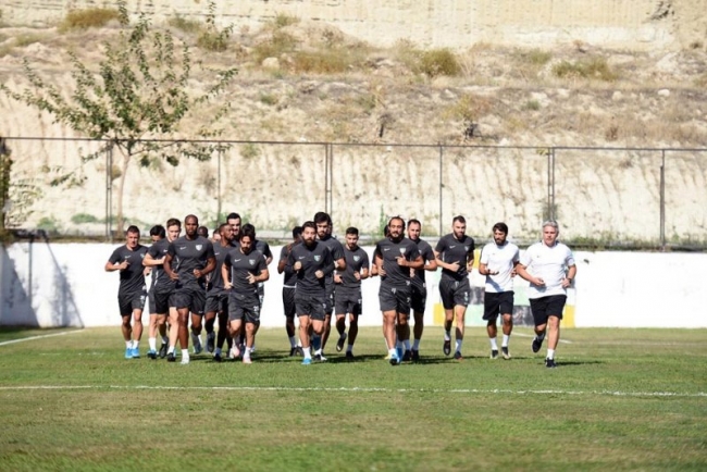 Mehmet Özdilek Denizlispor'la ilk idmanına çıktı