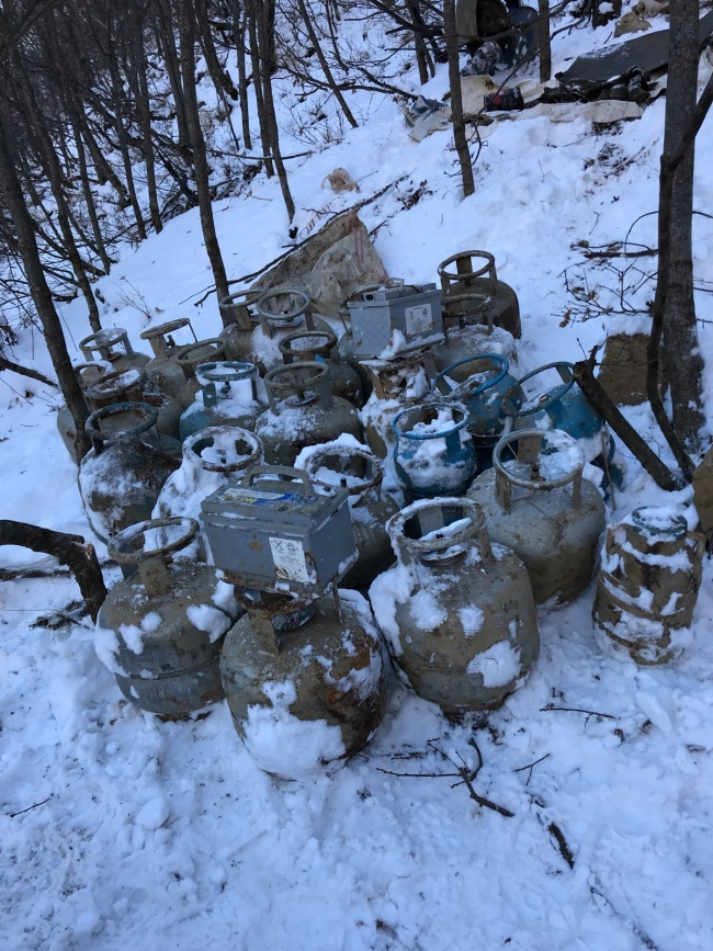 Teröristlerin sığınak ve mevzileri imha edildi