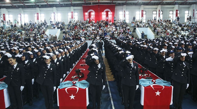 Emniyet teşkilatına 25 bin 500 kişilik alım planlanıyor