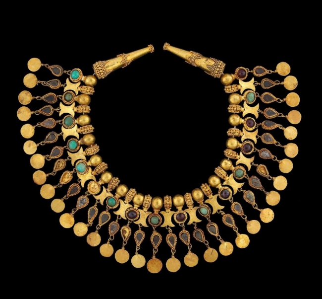 Baktriya hazinesi Afganistan Cumhurbaşkanlığı Sarayı’nda