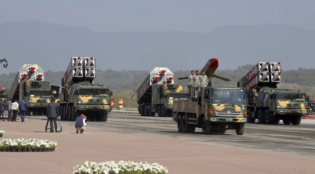 Pakistan'da 'Milli gün' kutlandı