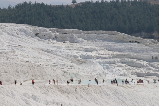 Pamukkale'yi 9 ayda 1 milyon 750 bin kişi ziyaret etti
