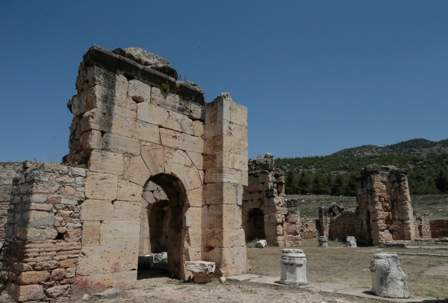Pamukkale inanç turizmine de ev sahipliği yapıyor