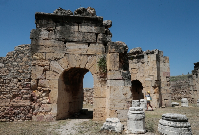 Pamukkale inanç turizmine de ev sahipliği yapıyor