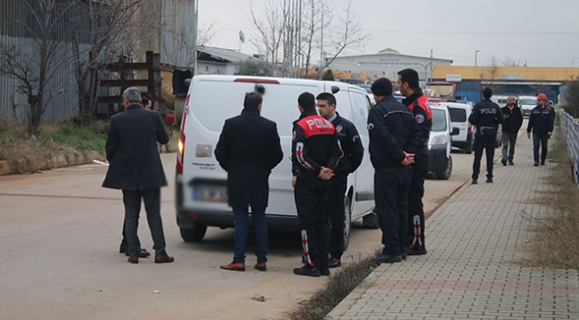 Kocaeli'de banka nakil aracı soyuldu