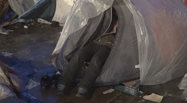 Fransa'da sığınmacıların barınma çilesi