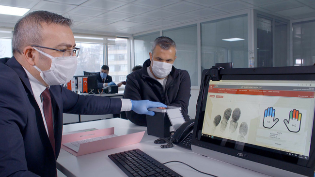 Yerli parmak izi tanıma sistemiyle 2 milyon kimlik hazırlandı