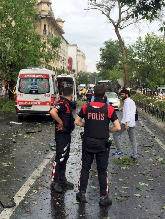 İstanbul Beyazıt'ta terör saldırısı