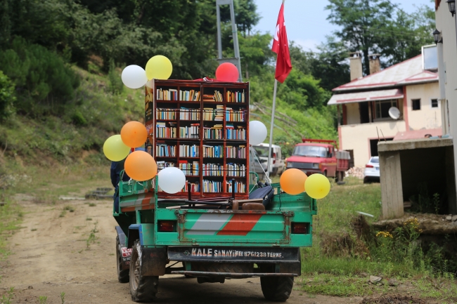 "Pat pat" ile kitap seferberliği başlattılar