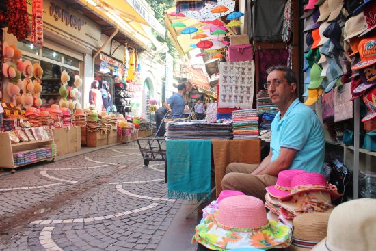 Çarşı pazarda bayram hareketliliği başladı