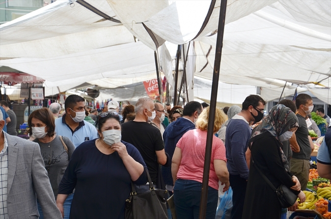4 günlük kısıtlama öncesi İstanbul'da alışveriş yoğunluğu