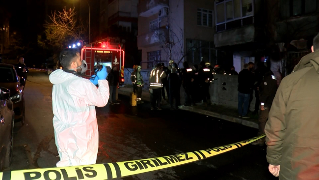 İstanbul'da 4 katlı apartmanda yangın