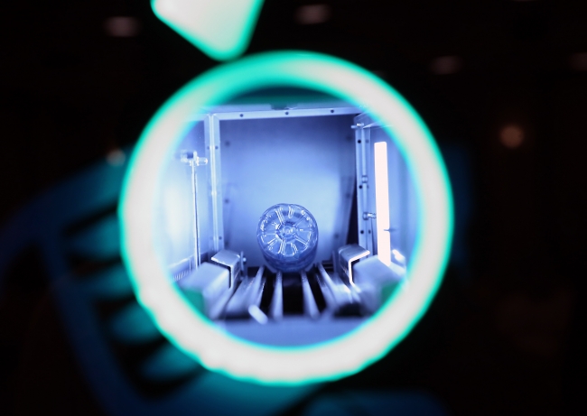 İstanbul Büyükşehir Belediyesi 'Akıllı Geri Dönüşüm Konteyneri'ni tanıttı