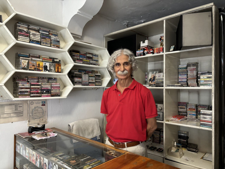 Denizli�nin zaman� unutturan kaset d�kkan�