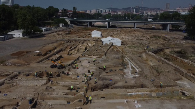 Haydarpaşa hazinesi: 5 metre kazıp M.Ö. 5. yüzyıla indiler
