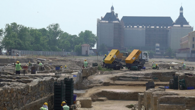 Haydarpaşa hazinesi: 5 metre kazıp M.Ö. 5. yüzyıla indiler