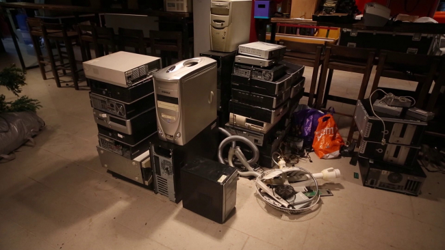 Elektronik atıklardan bilgisayar sınıflarına