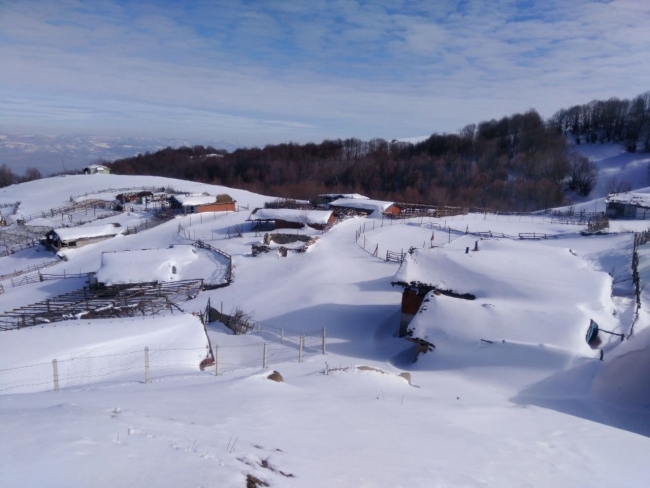 Yaylalarda kar kalınlığı 80 santimi geçti