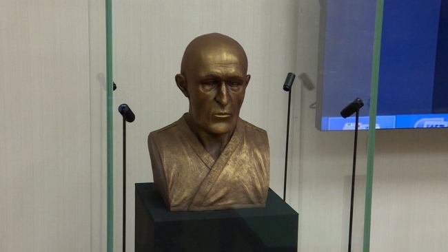 Kazakistan'da Saka dönemine ait bine yakın eser bulundu