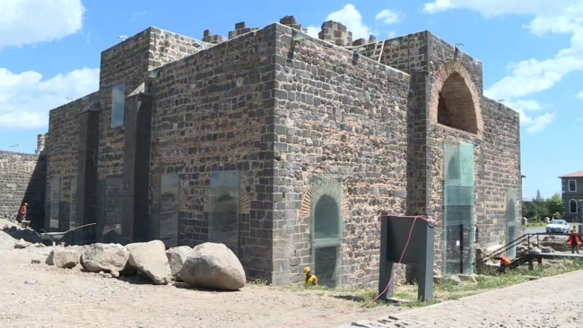 1800 yıllık Saınt George Kilisesi'nde bakım çalışmaları devam ediyor