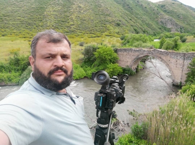 AZTV kameramanı Sirac Abişov 