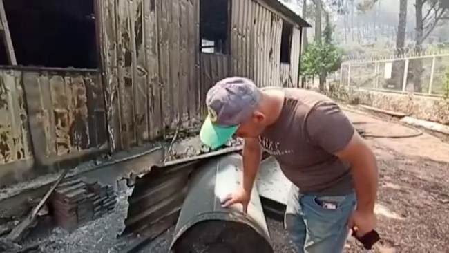 Orman çalışanlarının nöbet yerleri de küle döndü