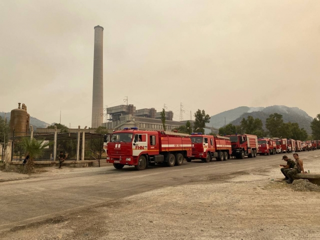 5 ilde 12 yangına müdahale sürüyor
