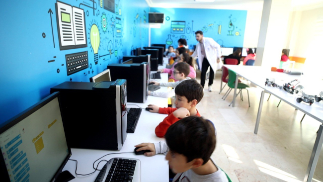 Türkiye’nin ilk ve tek YÖK onaylı çocuk üniversitesi Üsküdar’da