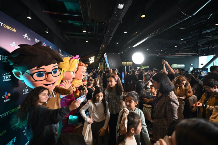 TRT ortak yapımı Pırıl: Saklı Robotlar filminin galası gerçekleşti