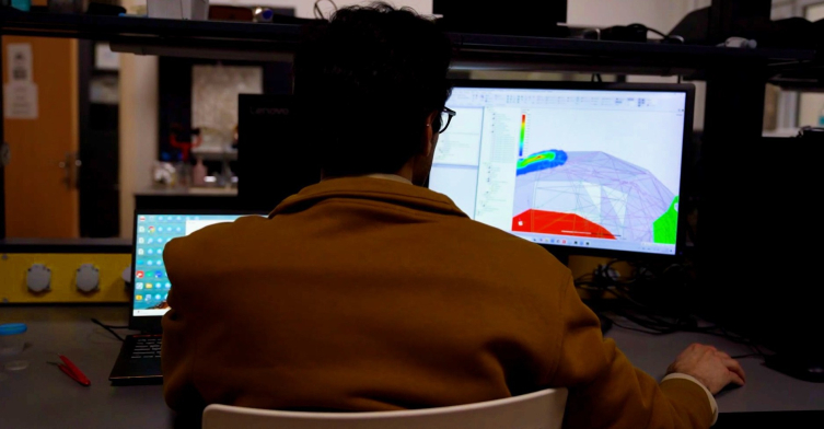 Yakın gelecekte cep telefonundan atılacak bir mesajla ilaç aktivasyonu da sağlanabilir.