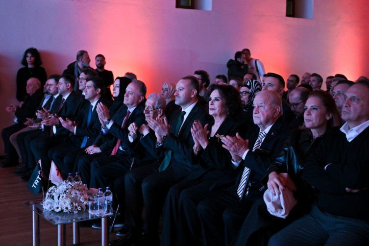 'TRT 2 Kitaplığı' ekranın kültürel birikimini kütüphanelere taşıyor