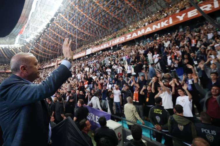 Cumhurbaşkanı Erdoğan: En büyük yatırımı gençlerimize yaptık