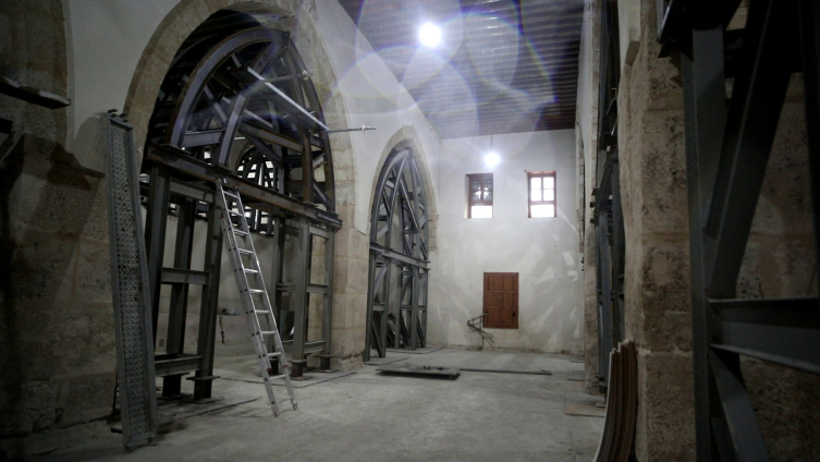 Asrın felaketinin izleri tarihi yapılardan temizleniyor