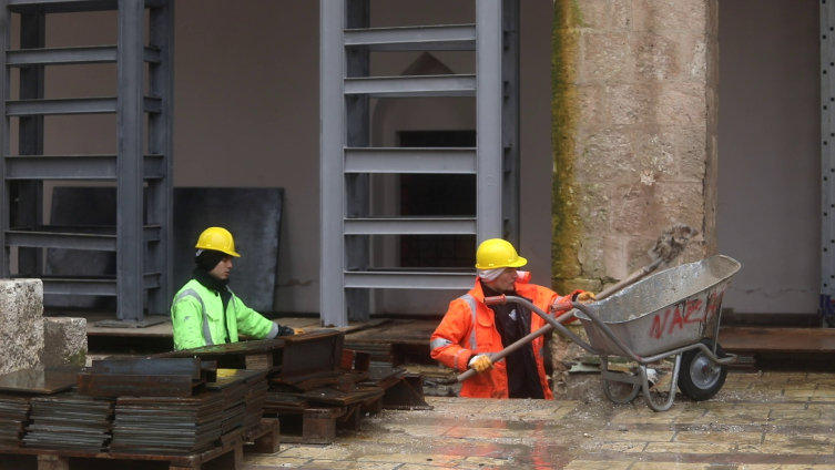 Asrın felaketinin izleri tarihi yapılardan temizleniyor