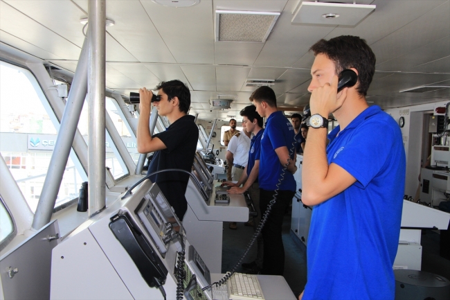 "Piri Reis" gemisi Bandırma'ya geldi