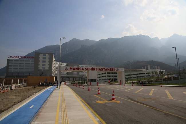 Eskişehir ve Manisa şehir hastaneleri hizmete giriyor