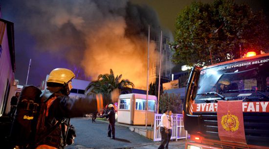 İstanbul Kağıthane'de yangın çıktı