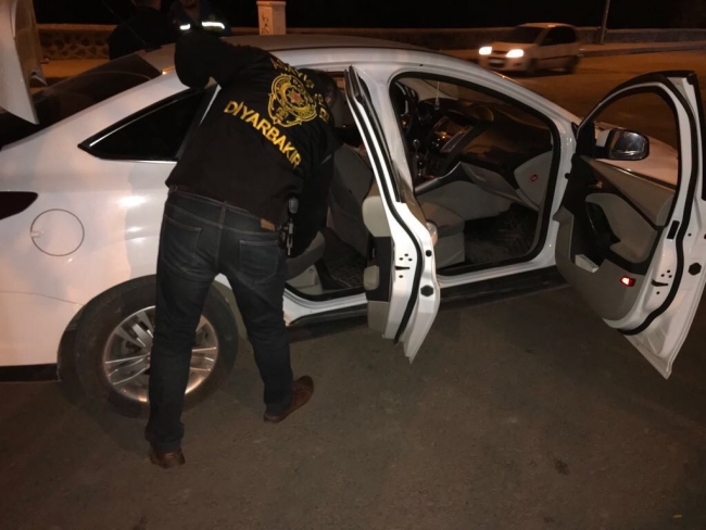 Diyarbakır'da helikopter destekli asayiş uygulaması