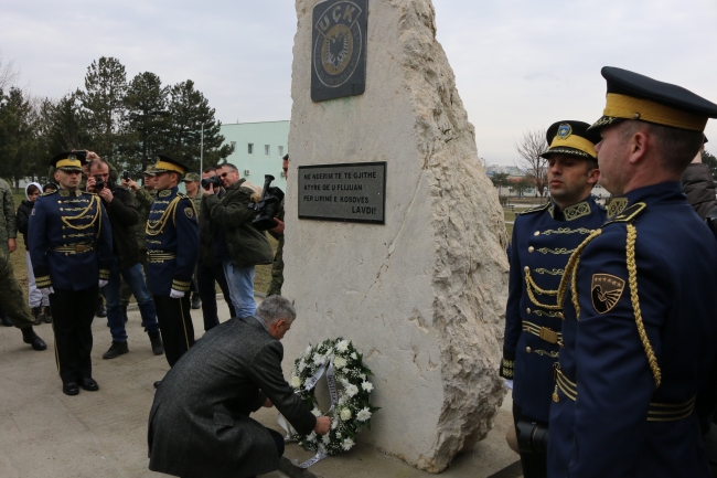Kosova'da "Prekaz Katliamı" kurbanları anıldı