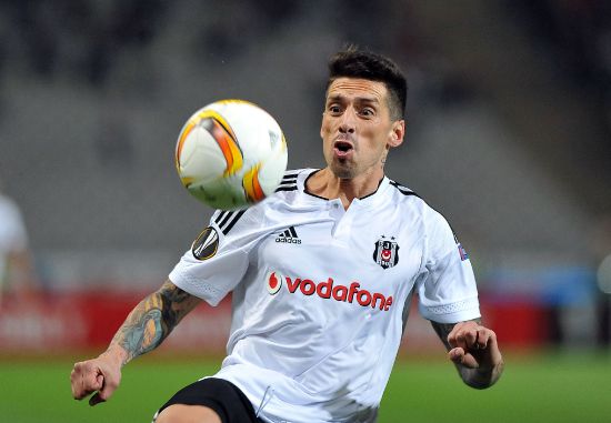 Beşiktaş Sporting Lizbon maçı ilk yarı özeti izle