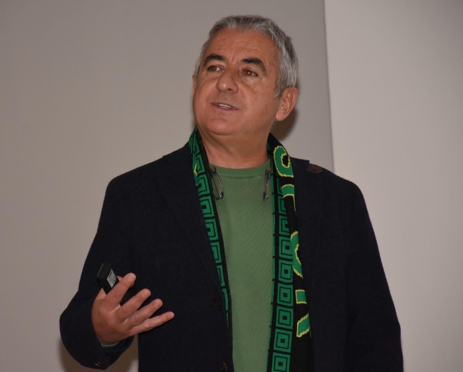 Cep telefonuyla 3 dakikadan fazla konuşmak tehlikeli