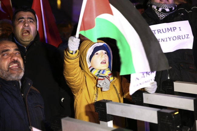 ABD'nin Ankara Büyükelçiliği önünde protestolar gün boyu sürdü