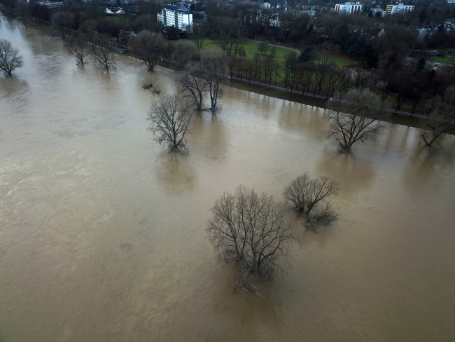 Ren Nehri'nin su seviyesi 9 metreye yaklaştı