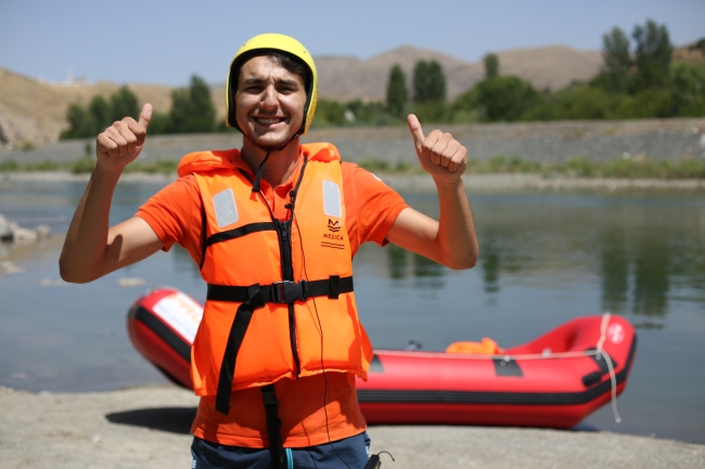 Palu'da rafting heyecanı