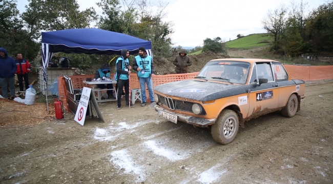 Motor sporlarının vazgeçilmezleri: Gözetmenler