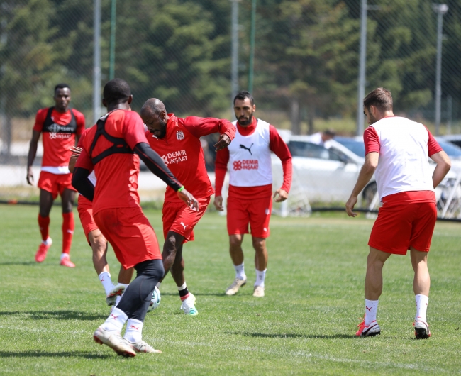 Rıza Çalımbay: Avrupa'da da çok başarılı olacağız